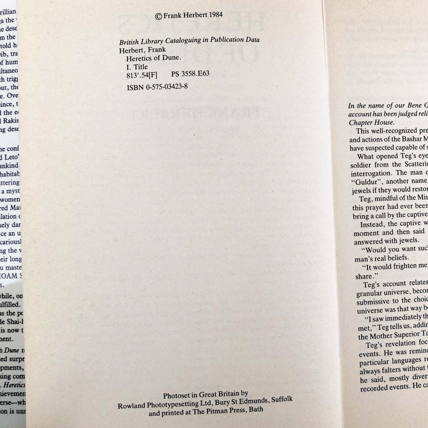 Heretics of Dune by Frank Herbert [U.K. FIRST EDITION / FIRST PRINTING] 1984 ❧ Victor Gollancz Ltd.