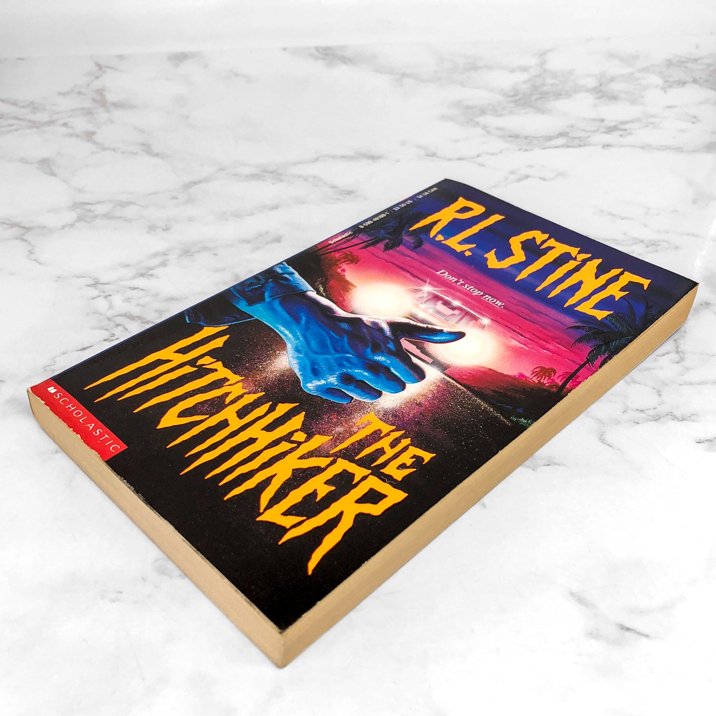 The Hitchhiker by R.L. Stine [FIRST EDITION PAPERBACK] 1993 • Point Horror