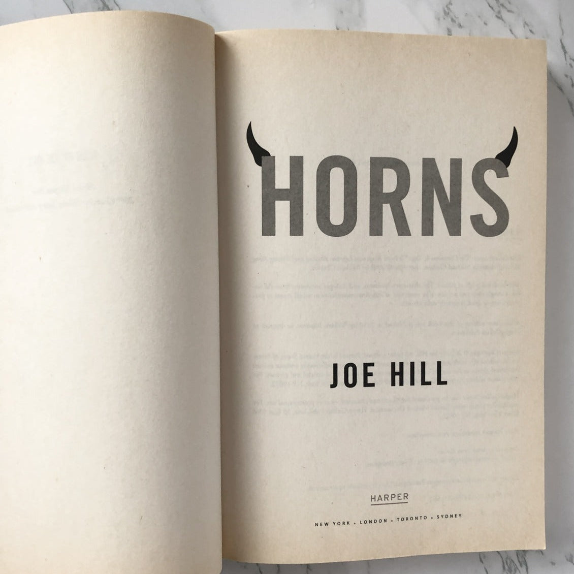 Horns by Joe Hill [FIRST PAPERBACK PRINTING] - Bookshop Apocalypse