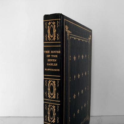 The House of the Seven Gables by Nathaniel Hawthorne [INTERNATIONAL COLLECTORS LIBRARY] - Bookshop Apocalypse