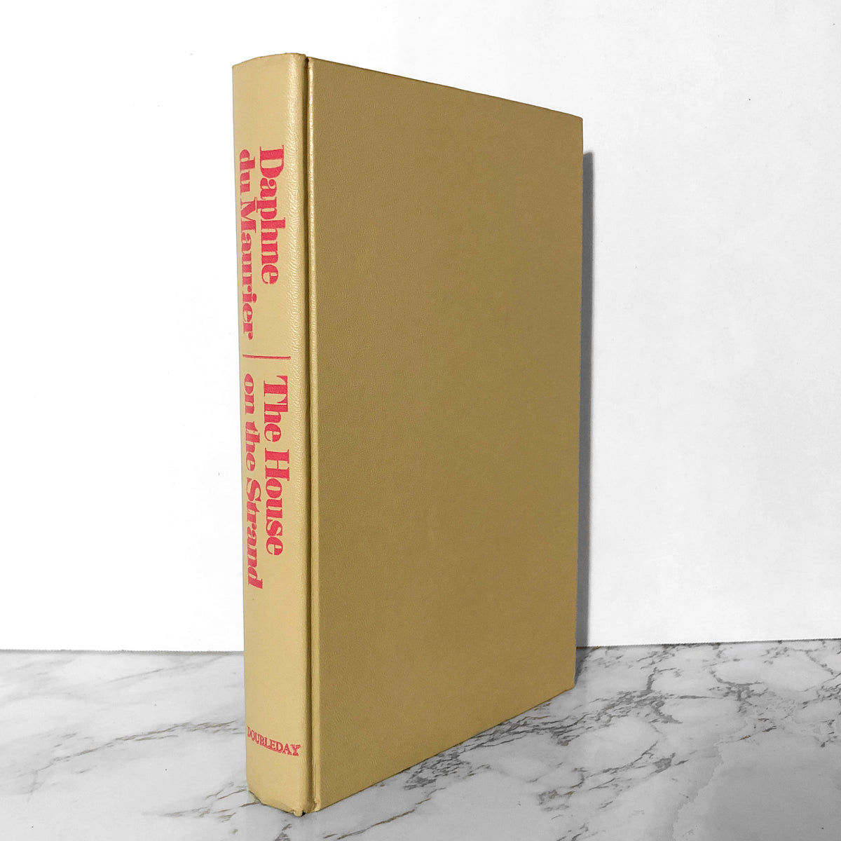 The House on the Strand by Daphne du Maurier [BOOK CLUB EDITION] - Bookshop Apocalypse