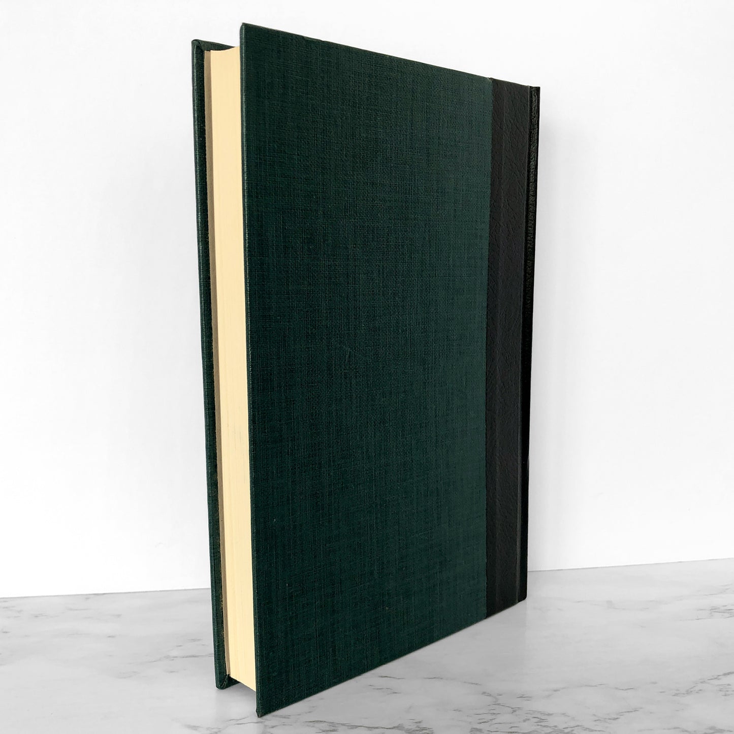 The House of the Seven Gables by Nathaniel Hawthorne [ILLUSTRATED DIGEST EDITION / 1985]