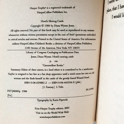 Howl's Moving Castle by Diana Wynne Jones [2001 PAPERBACK]