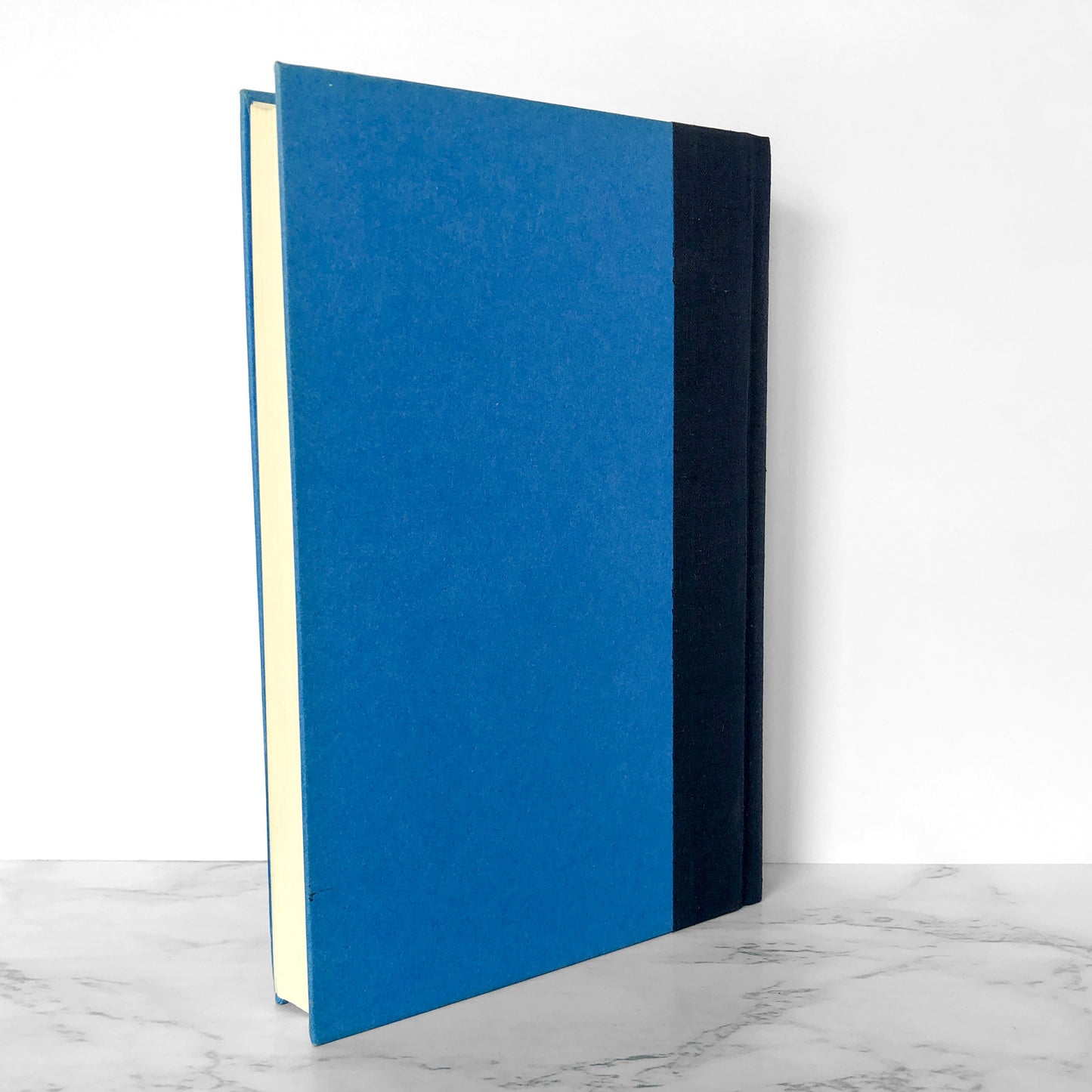 How To Win Friends and Influence People by Dale Carnegie [REVISED HARDCOVER] 1981