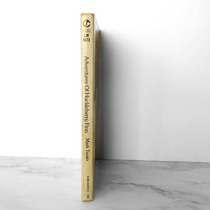 The Adventures of Huckleberry Finn by Mark Twain [1959 PAPERBACK]