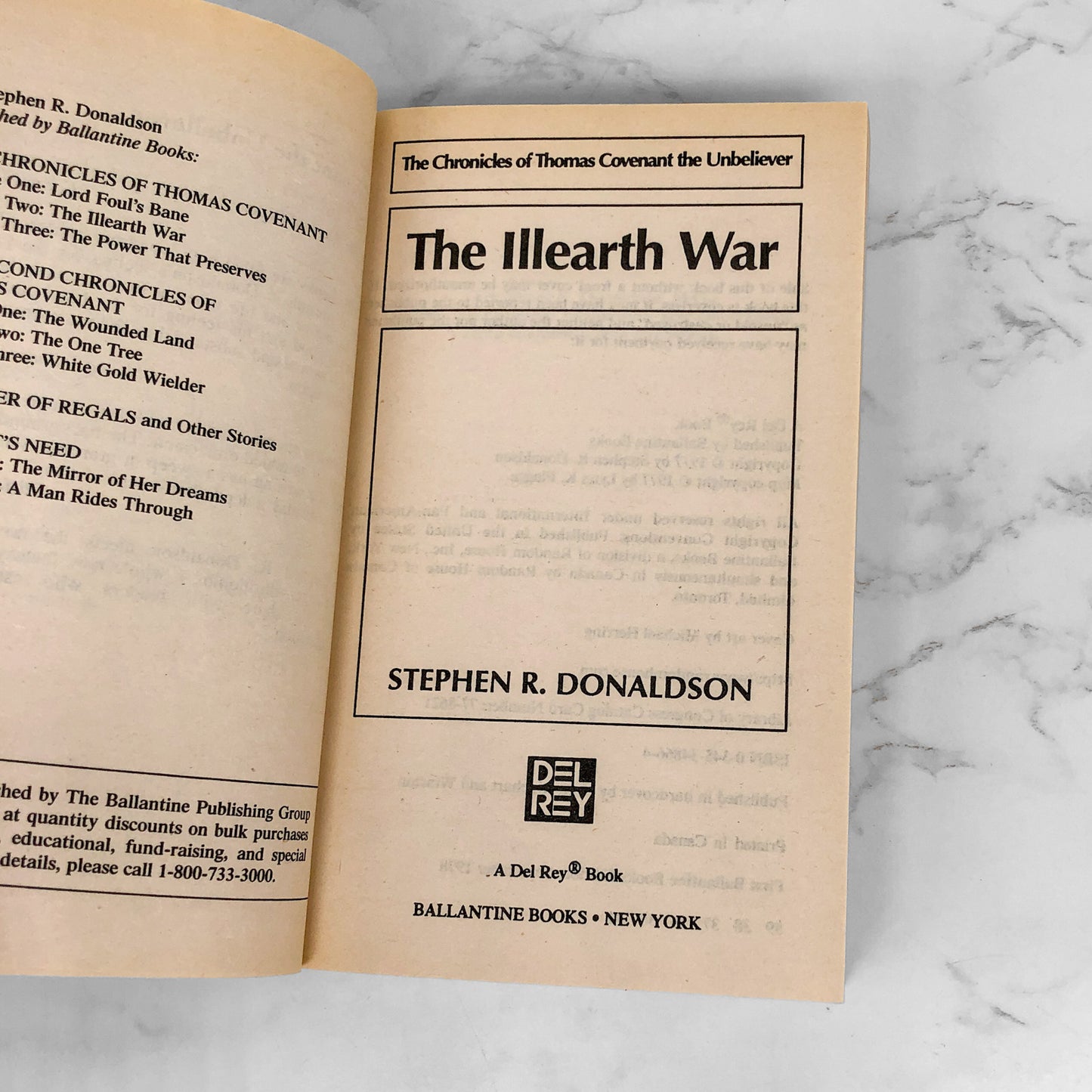 The Illearth War by Stephen R. Donaldson [1989 PAPERBACK]