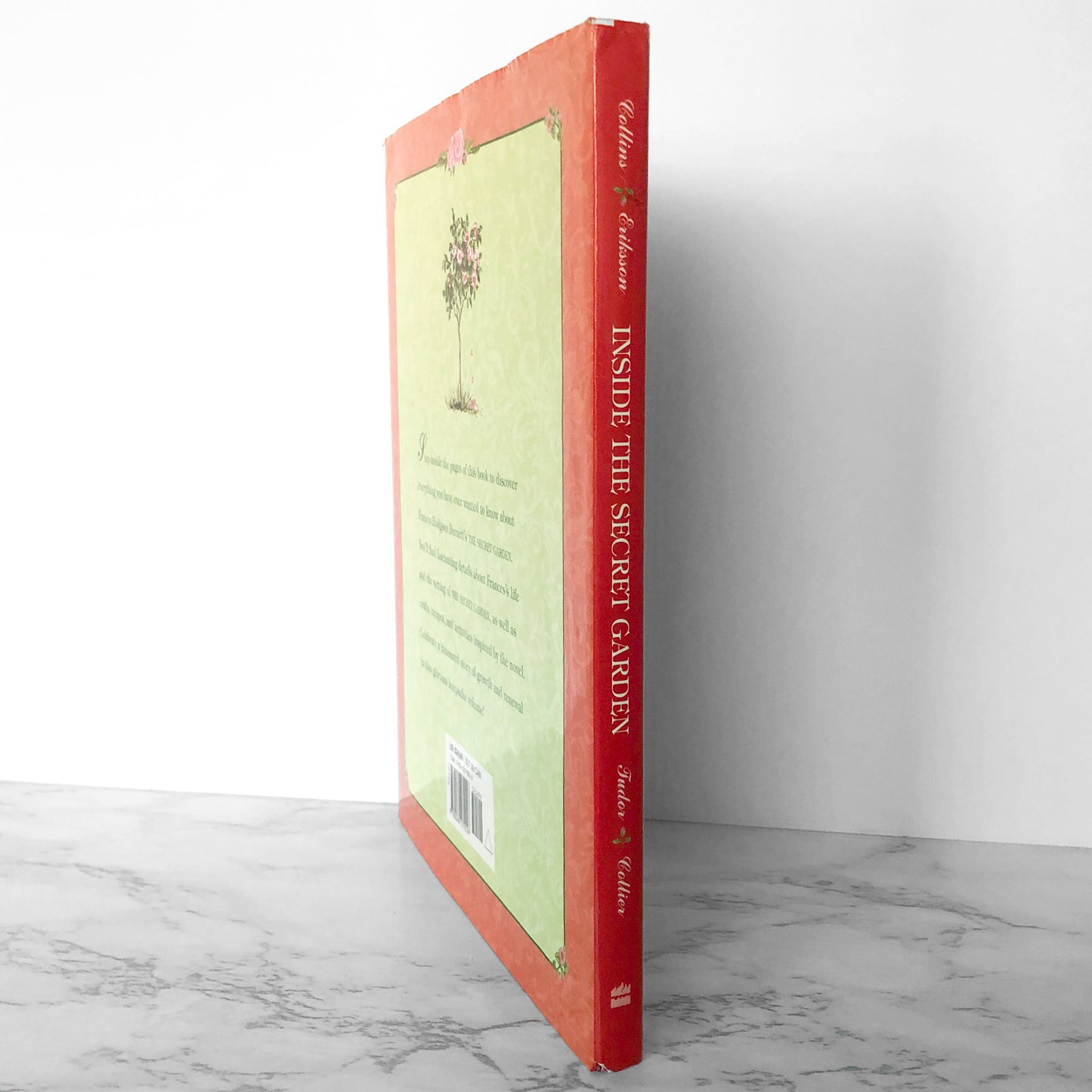 Inside the Secret Garden: A Treasury of Crafts, Recipes & Activities by Carolyn Strom Collins [FIRST EDITION]