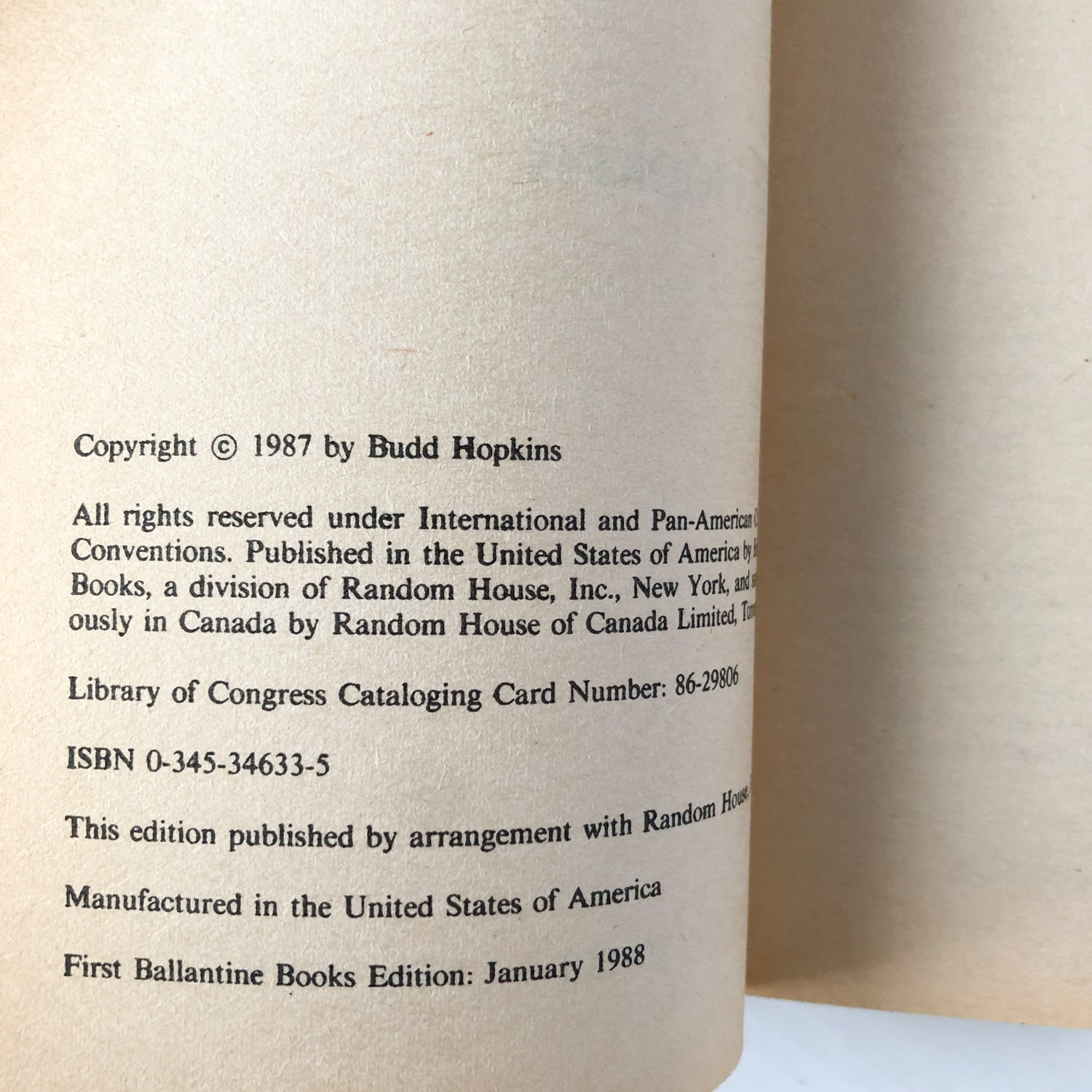 Intruders: The Incredible Visitations at Copley Woods by Budd Hopkins [1988 PAPERBACK] - Bookshop Apocalypse