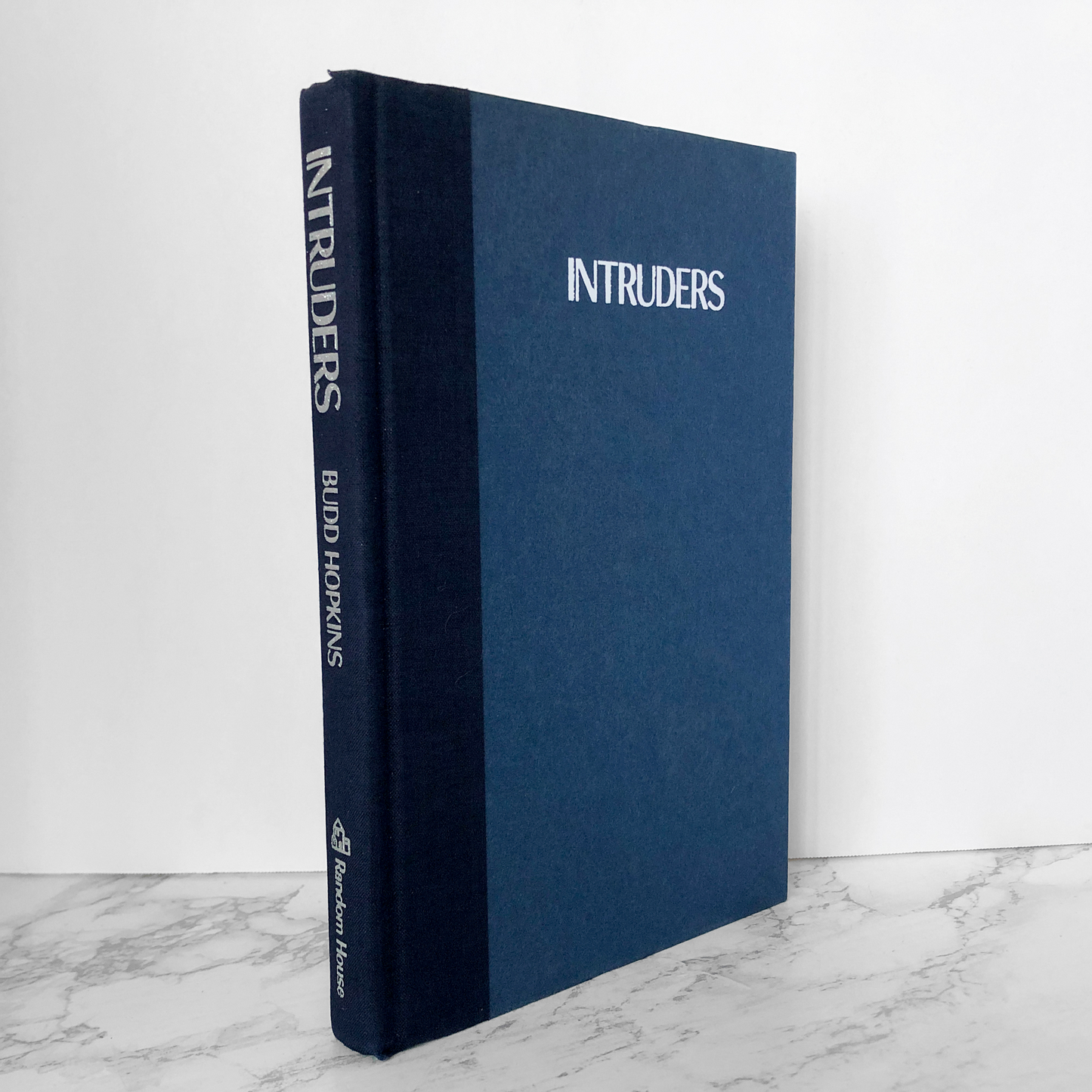 Intruders: The Incredible Visitations at Copley Woods by Budd Hopkins [FIRST EDITION] - Bookshop Apocalypse