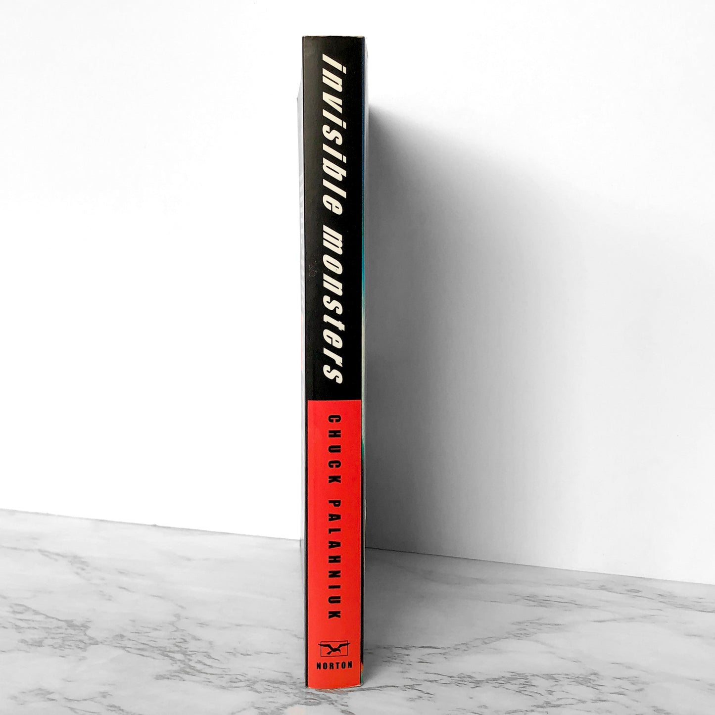 Invisible Monsters by Chuck Palahniuk SIGNED! [FIRST EDITION] 1999