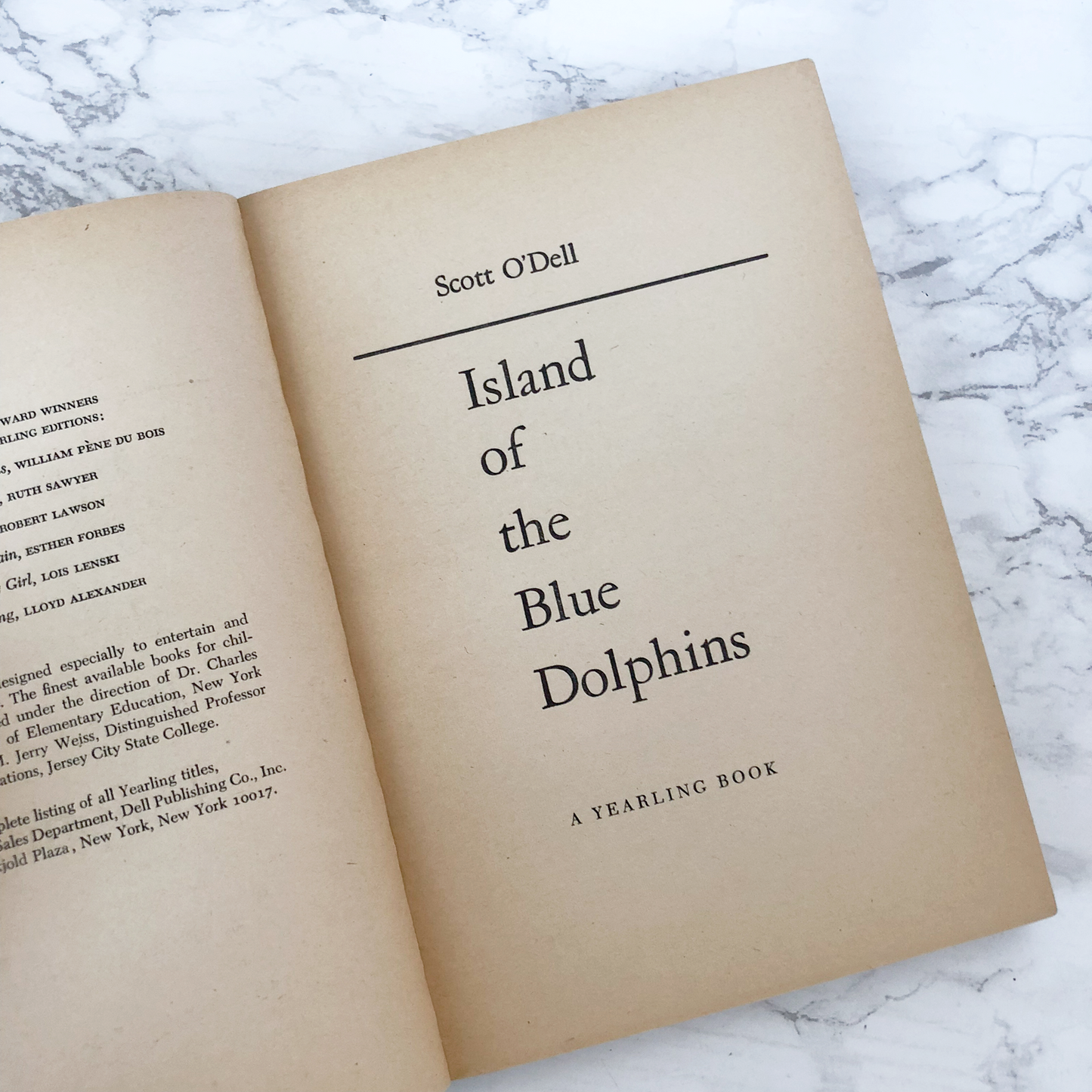 Island of the Blue Dolphins by Scott O'Dell - Bookshop Apocalypse