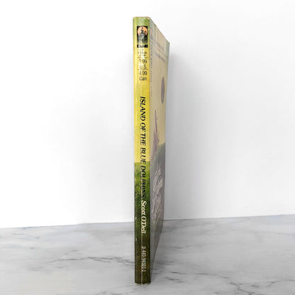 Island of the Blue Dolphins by Scott O'Dell [1978 PAPERBACK]