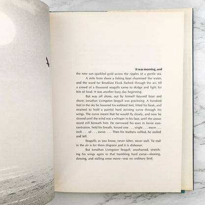 Jonathan Livingston Seagull by Richard Bach SIGNED! [FIRST EDITION / 1972]