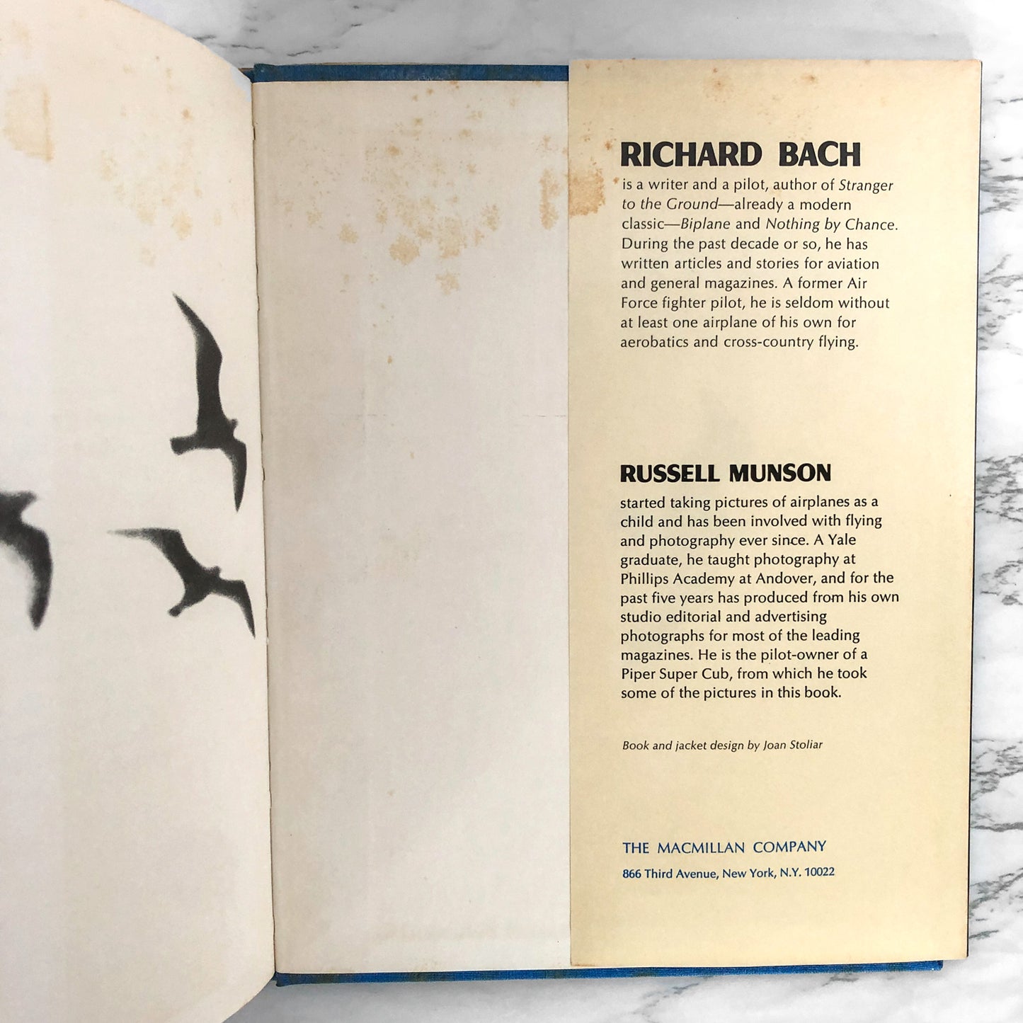 Jonathan Livingston Seagull by Richard Bach SIGNED & DOODLED! [FIRST EDITION]