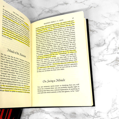 The Joyful Christian: 127 Readings from C. S. Lewis [FIRST EDITION] 1977 • Macmillan