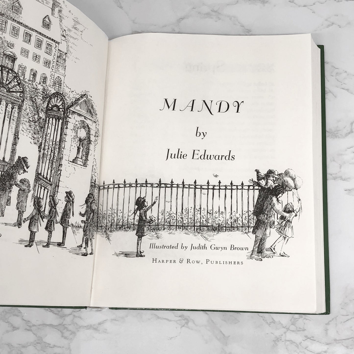 The Julie Andrews Edwards Treasury [1996 HARDCOVER OMNIBUS]