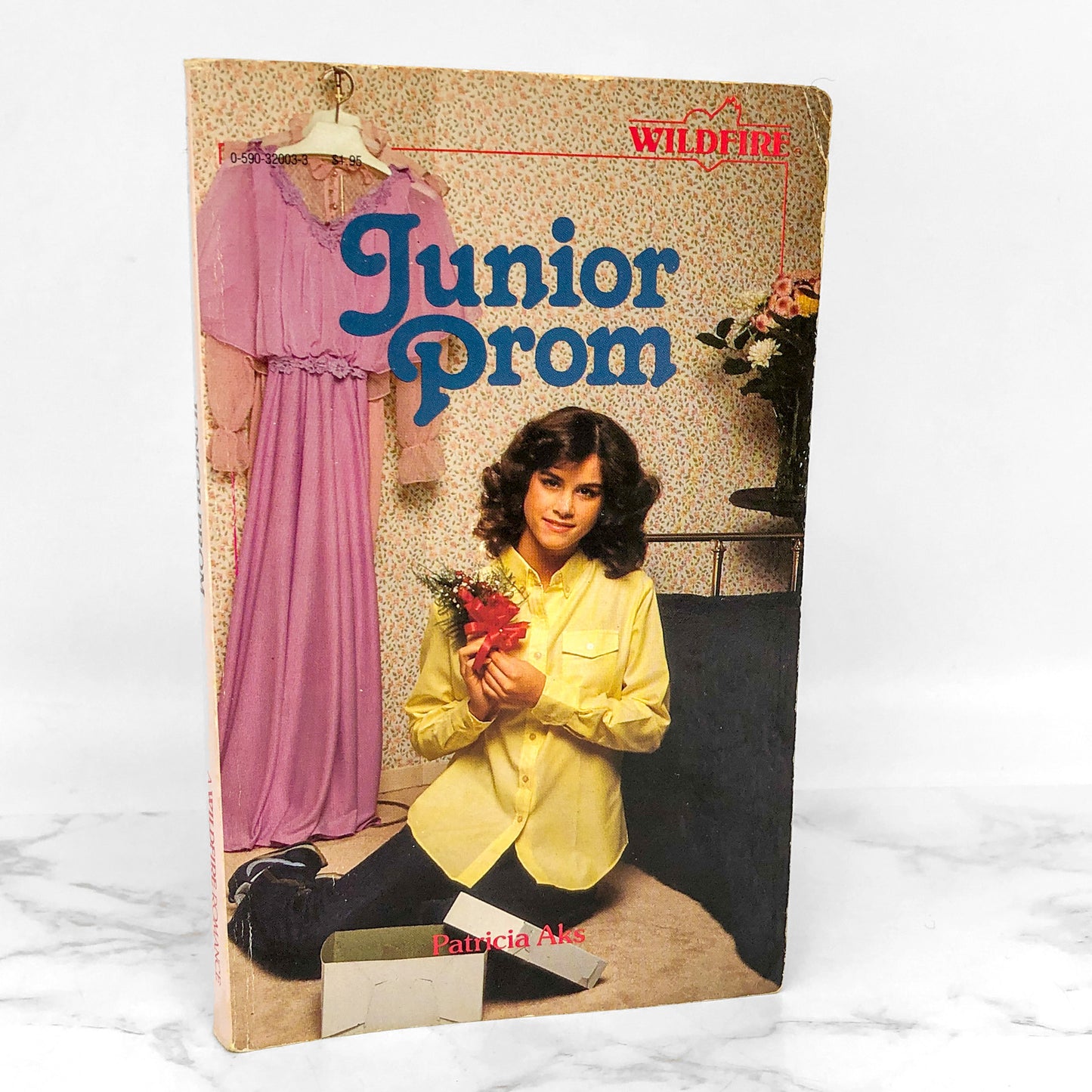 Junior Prom by Patricia Aks [1982 PAPERBACK] Wildfire #32
