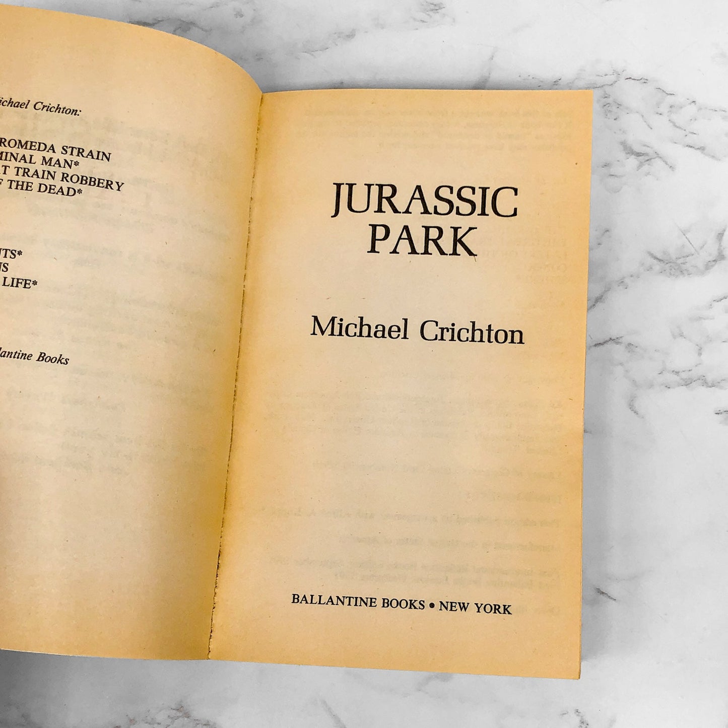 Jurassic Park by Michael Crichton [FIRST PAPERBACK PRINTING] 1991 • Ballantine 