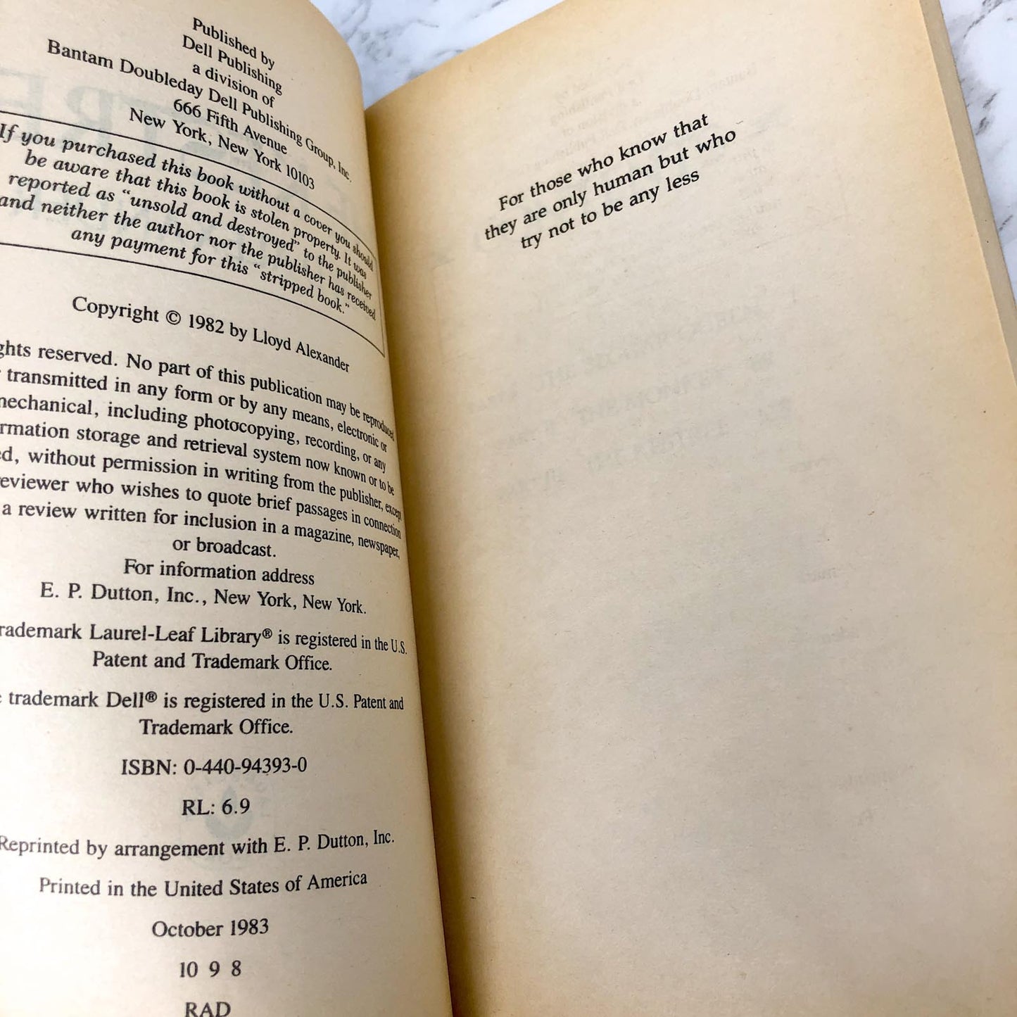 The Kestrel by Lloyd Alexander [FIRST PAPERBACK EDITION] 1983