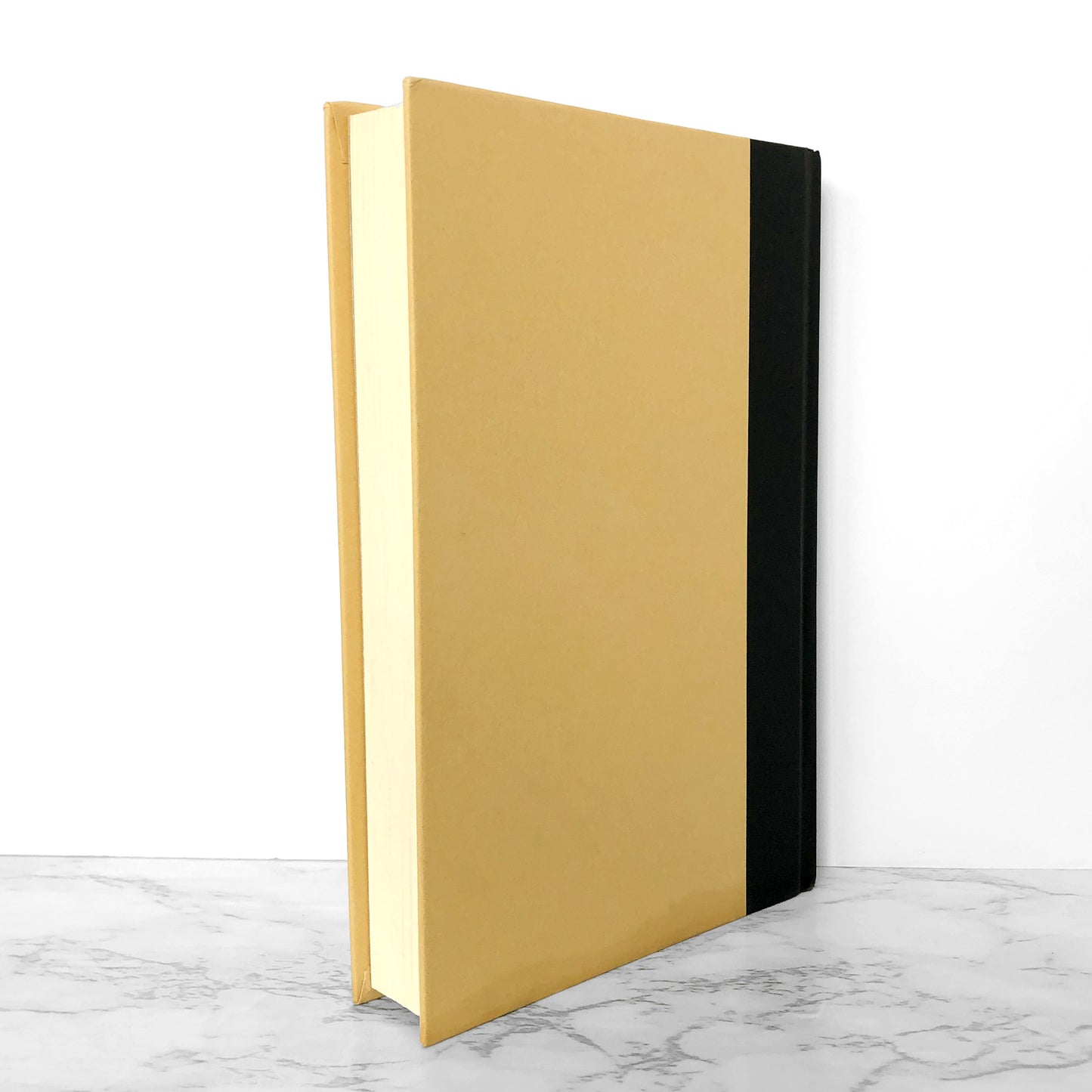 Killers of the Flower Moon: The Osage Murders & the Birth of the FBI by David Grann [2017 HARDCOVER]