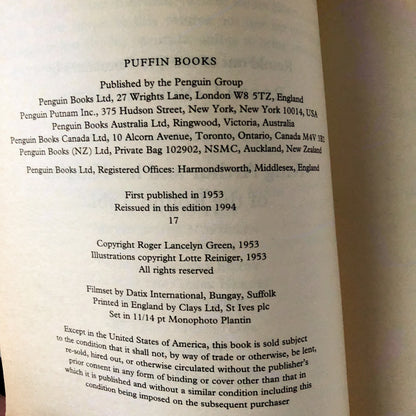 King Arthur and His Knights of the Round Table by Roger Lancelyn Green [TRADE PAPERBACK / 1994] - Bookshop Apocalypse