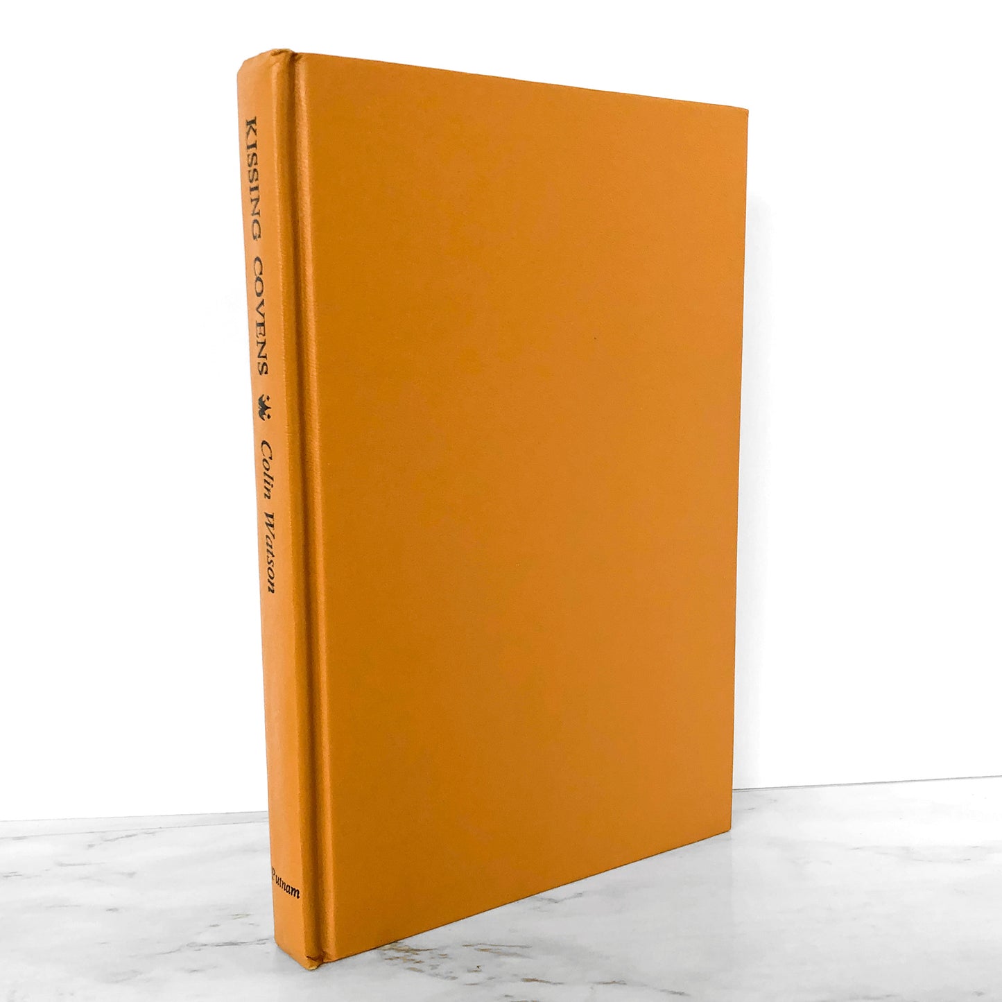 Kissing Covens by Colin Watson [BOOK CLUB EDITION / 1972] Flaxborough #7