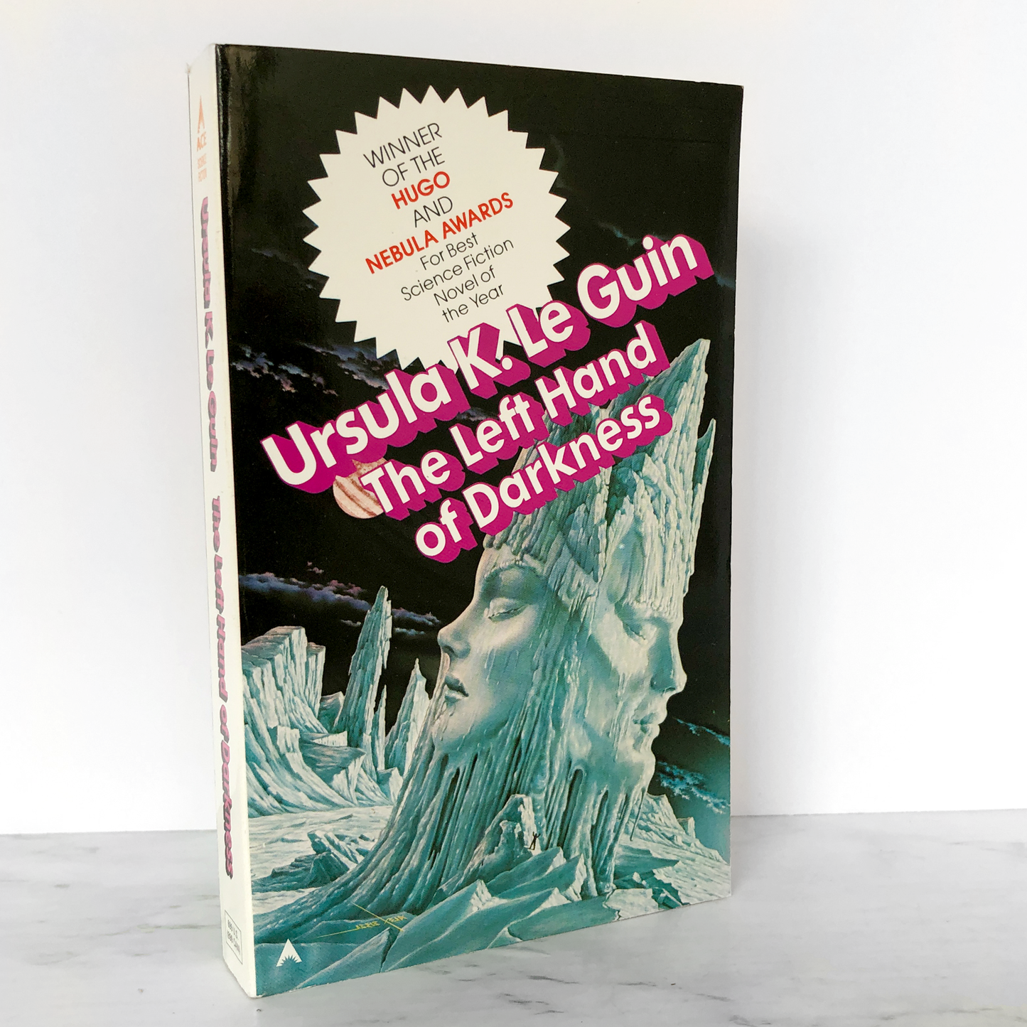 The Left Hand of Darkness by Ursula K. Le Guin [1984 PAPERBACK]