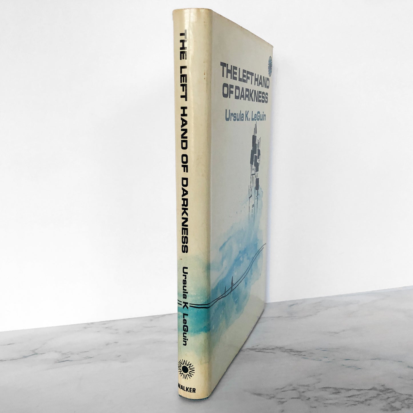 The Left Hand of Darkness by Ursula K. Le Guin [FIRST BOOK CLUB EDITION / 1969]