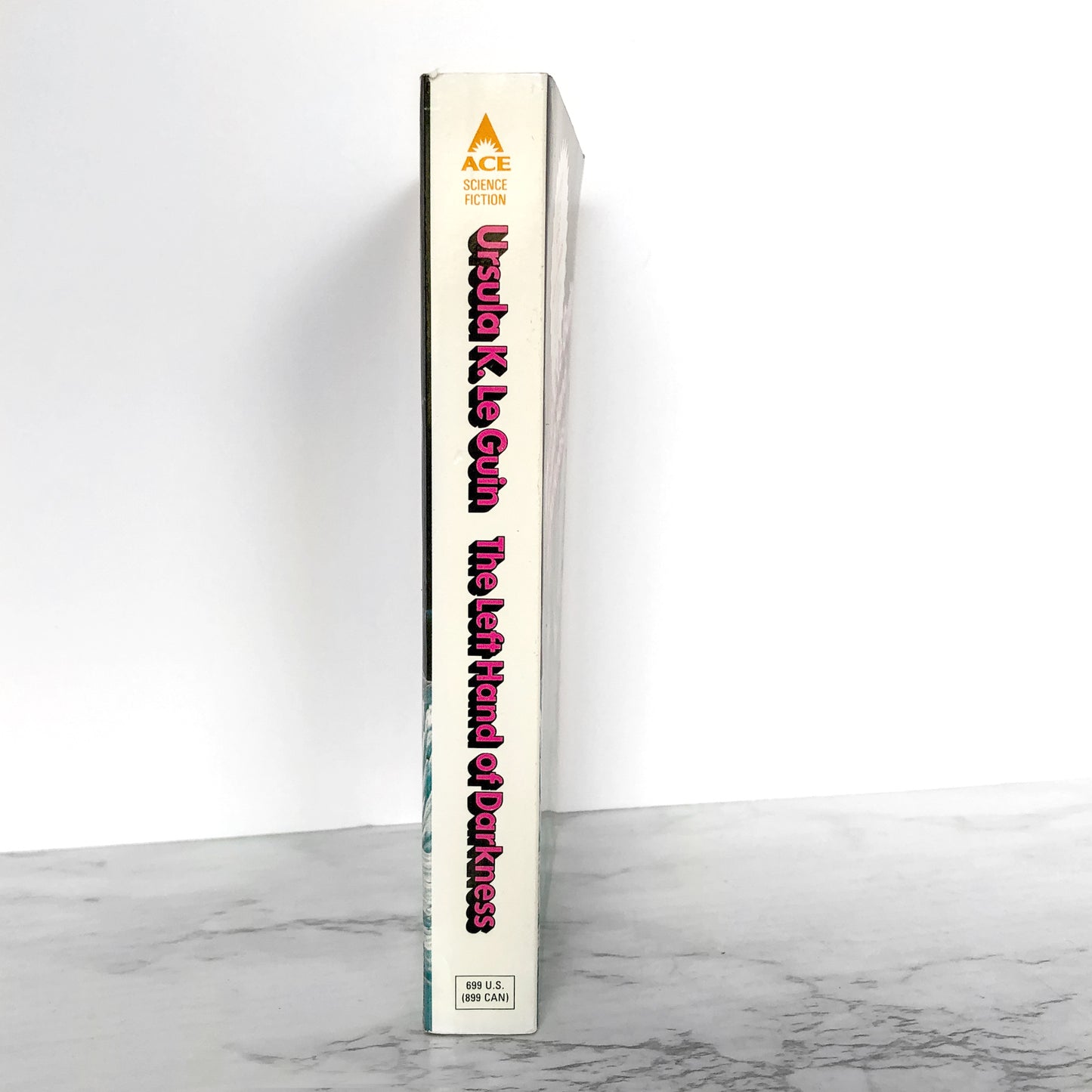 The Left Hand of Darkness by Ursula K. Le Guin [1984 PAPERBACK]