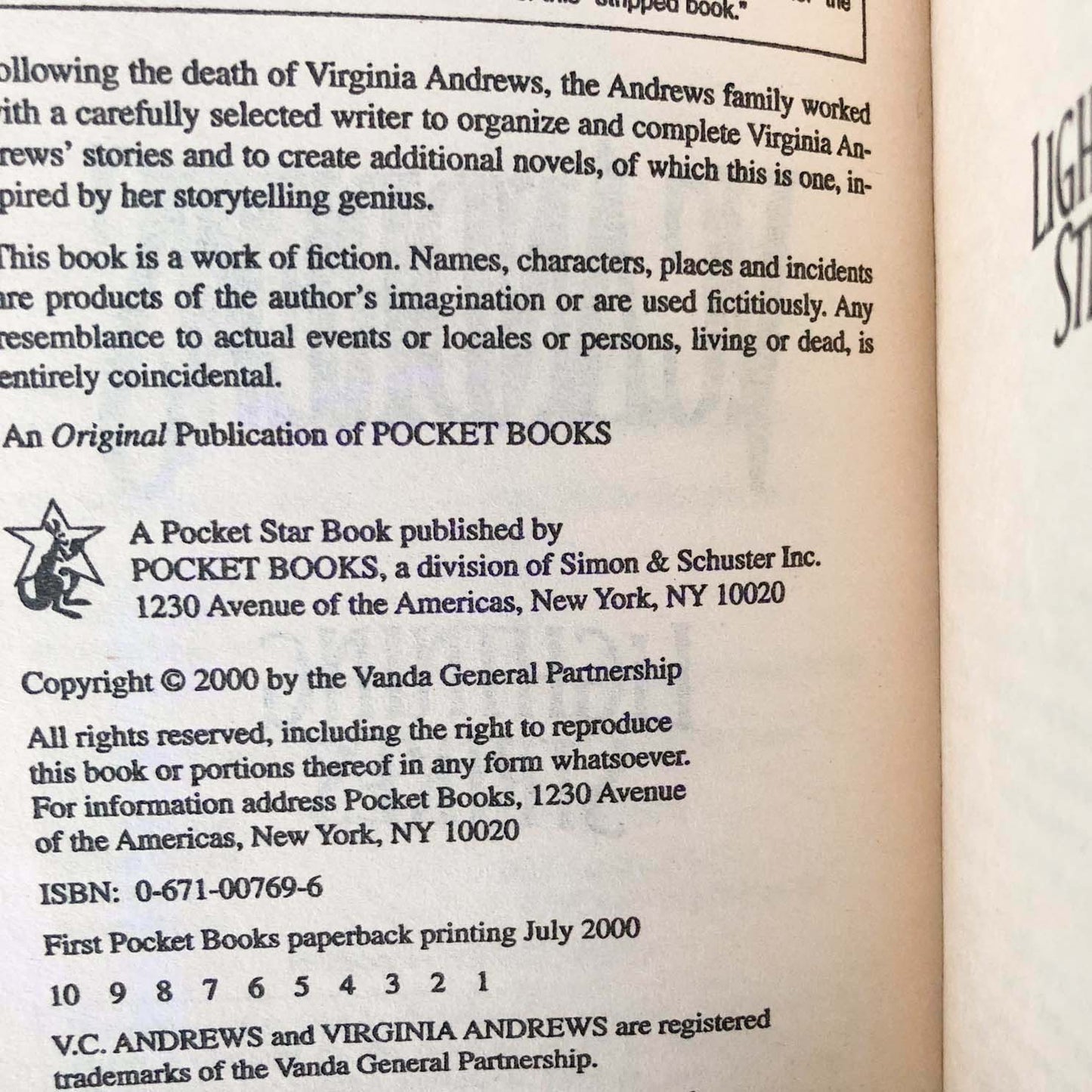 Lightning Strikes by V.C. Andrews [FIRST PAPERBACK PRINTING] 2000