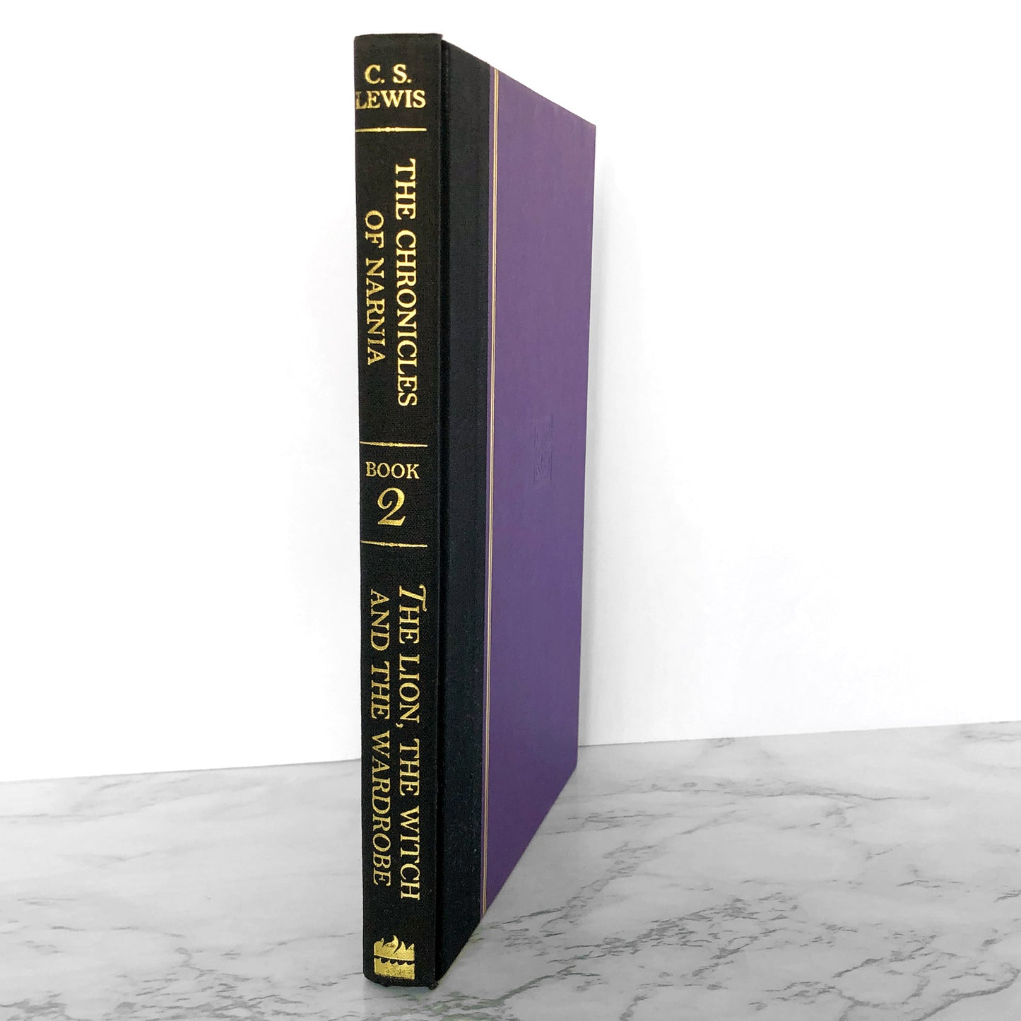 The Lion, The Witch & The Wardrobe by C.S. Lewis [1994 HARDCOVER] Chronicles of Narnia #2