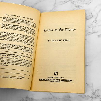 Listen to the Silence by David W. Elliott [FIRST PAPERBACK PRINTING] 1971
