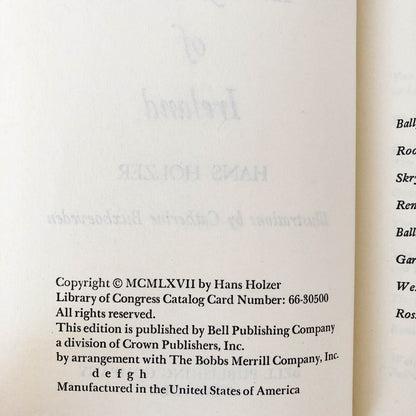 The Lively Ghosts of Ireland by Hans Holzer [FIRST EDITION] 1967 • Bell Publishing