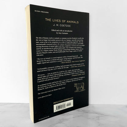 The Lives of Animals by J.M. Coetzee [TRADE PAPERBACK / 2001]