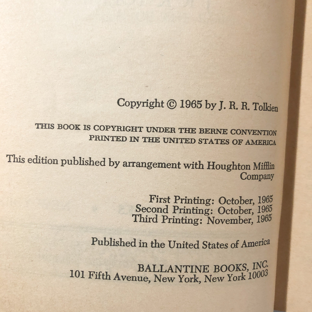 The Fellowship of the Ring by J.R.R. Tolkien [1965 PAPERBACK] - Bookshop Apocalypse