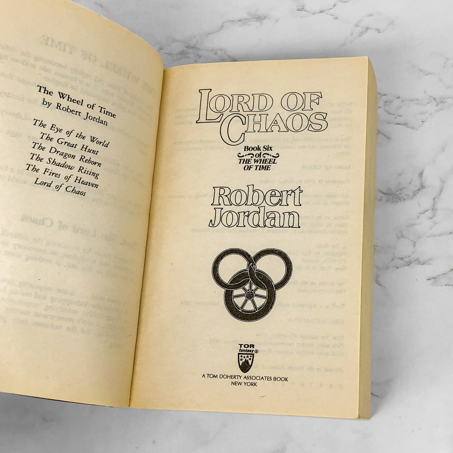 Lord of Chaos by Robert Jordan [1995 PAPERBACK] Wheel of Time #6