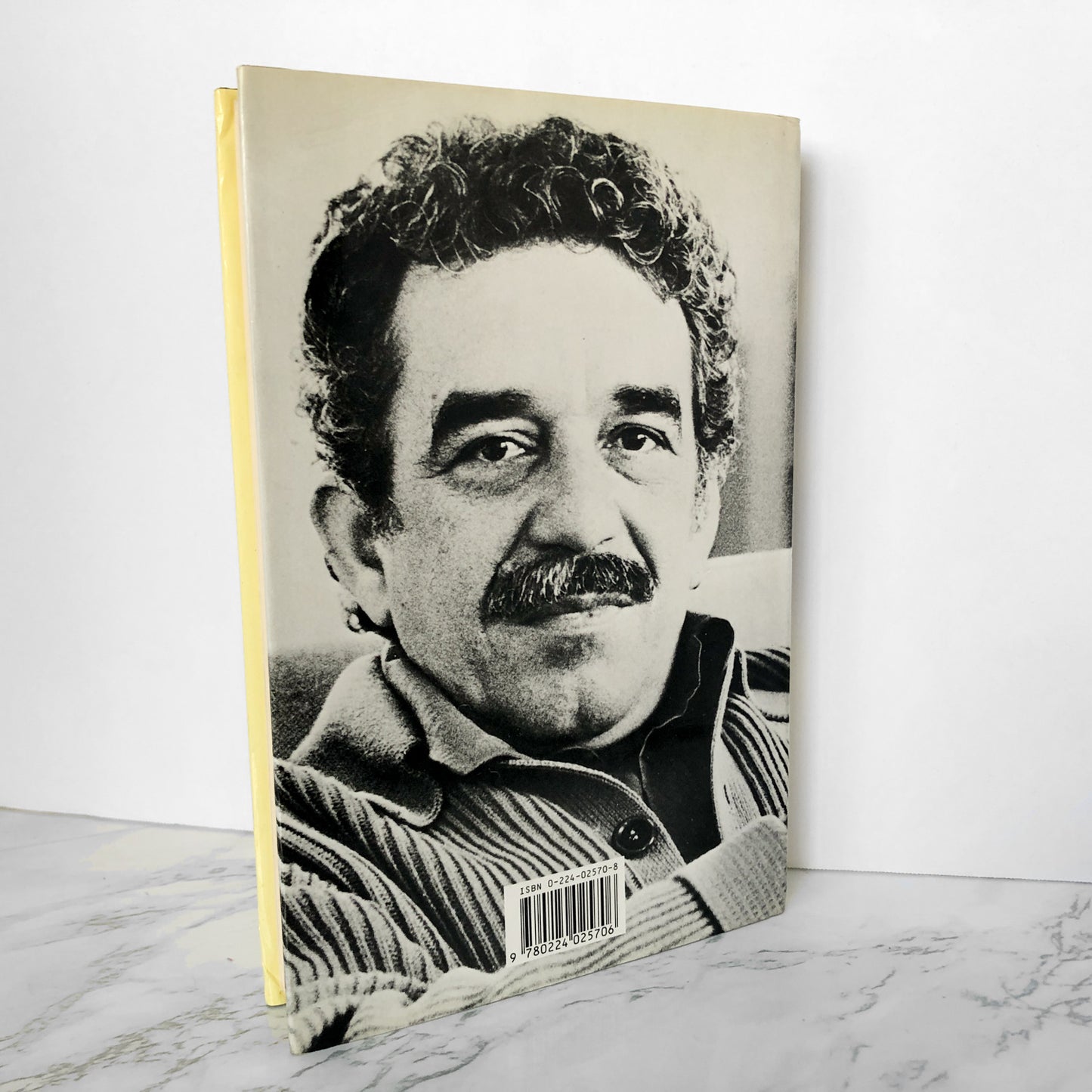 Love in The Time of Cholera by Gabriel García Márquez [UK FIRST EDITION] - Bookshop Apocalypse