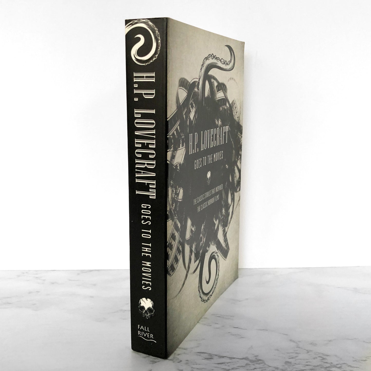 H.P. Lovecraft Goes to the Movies: The Classic Stories that Inspired the Classic Horror Films [TRADE PAPERBACK] 2011