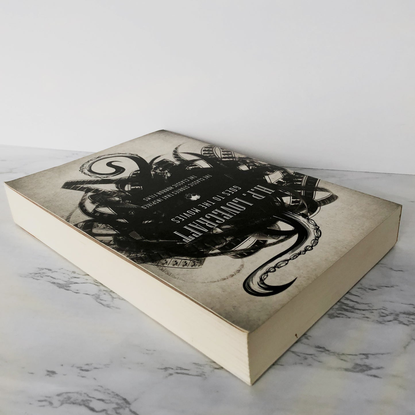 H.P. Lovecraft Goes to the Movies: The Classic Stories that Inspired the Classic Horror Films [TRADE PAPERBACK] 2011