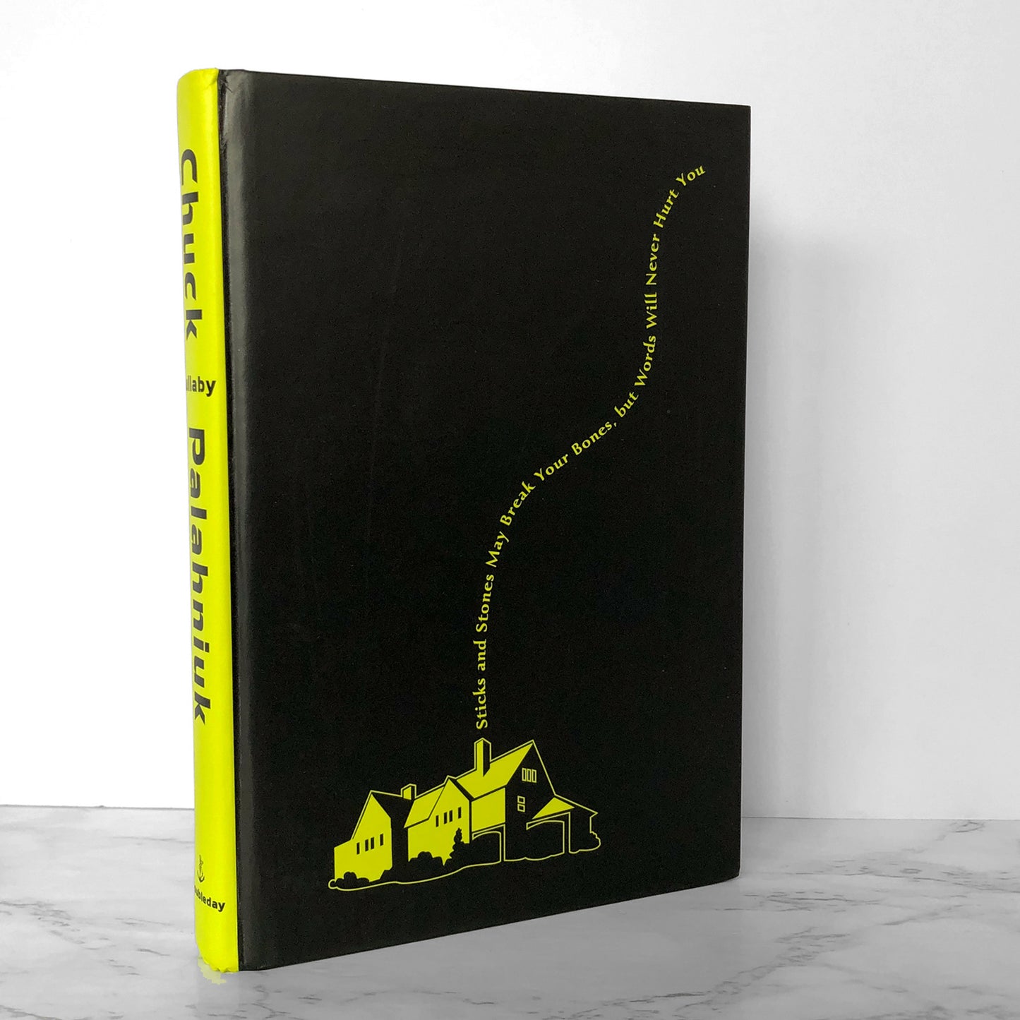 Lullaby by Chuck Palahniuk [FIRST EDITION] 2002