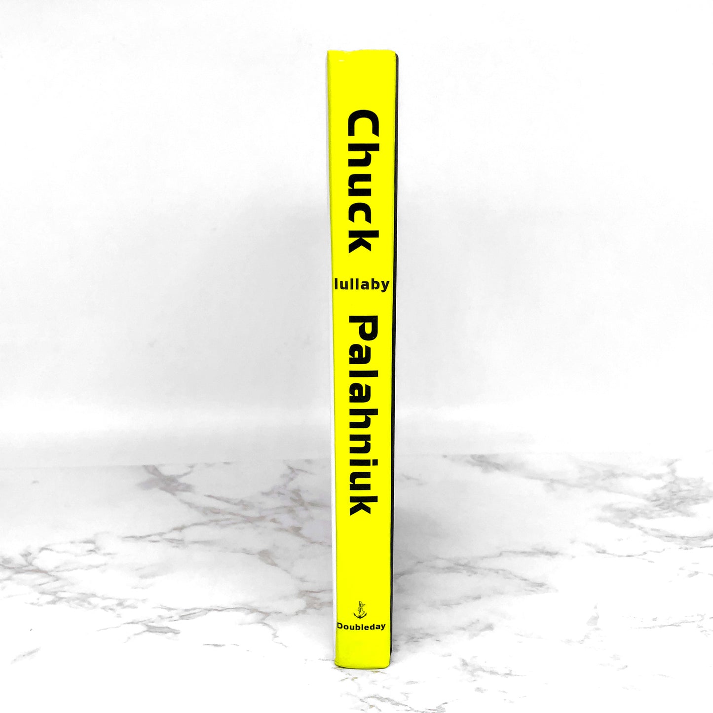 Lullaby by Chuck Palahniuk [FIRST EDITION] 2002