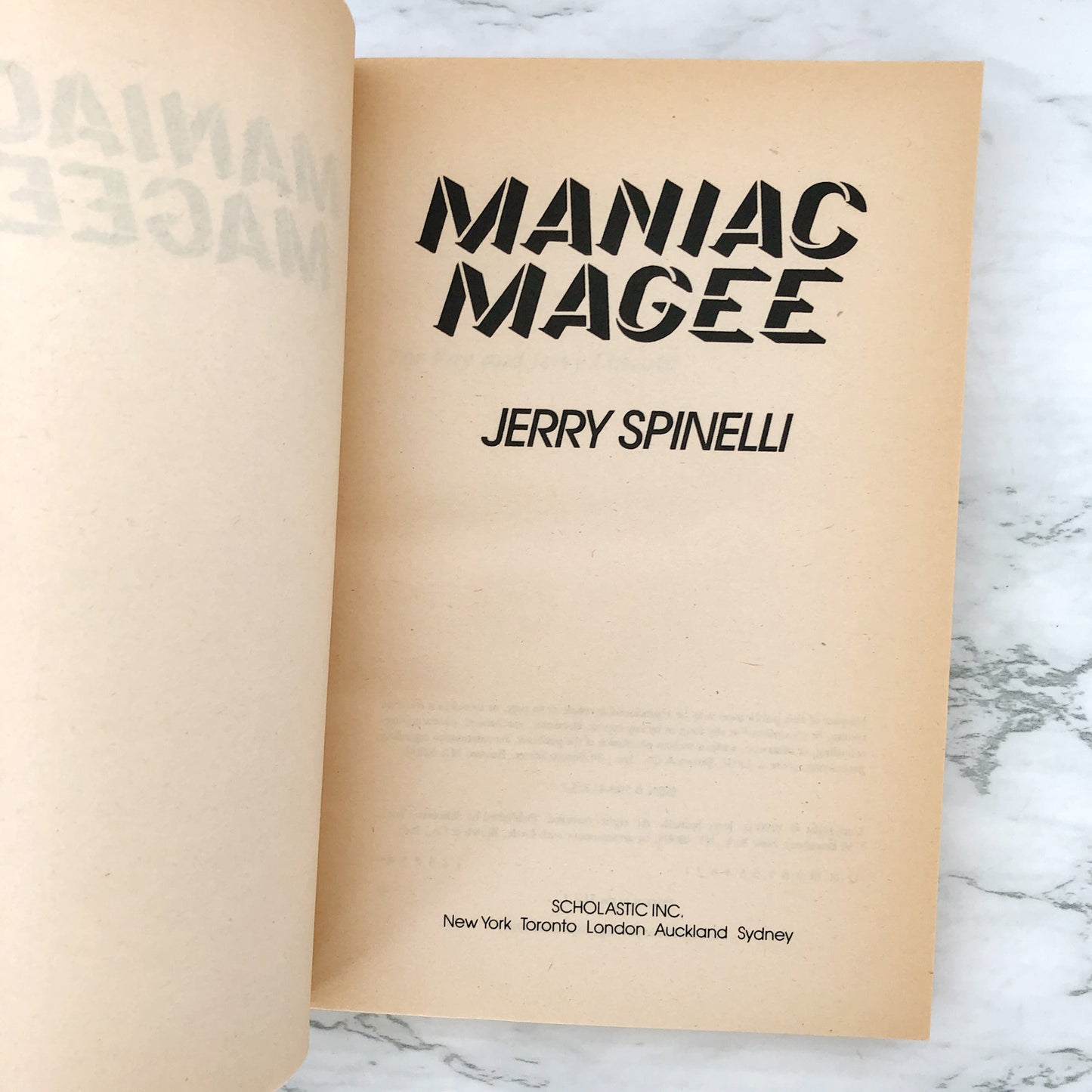 Maniac Magee by Jerry Spinelli [FIRST PAPERBACK PRINTING] 1991 • Scholastic