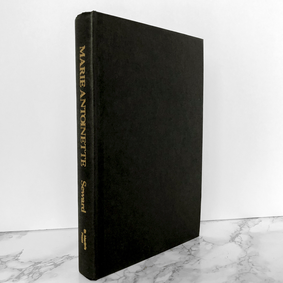 Marie Antoinette by Desmond Seward [FIRST EDITION] - Bookshop Apocalypse