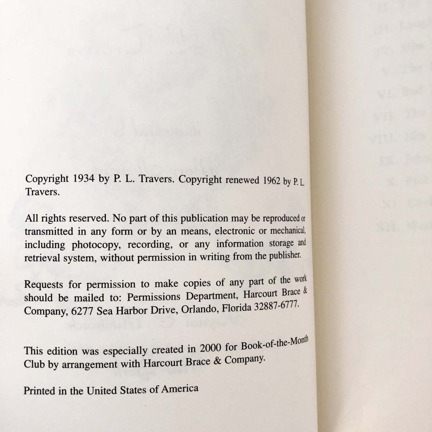 Mary Poppins by P.L. Travers [RARE BOOK CLUB EDITION] 2000