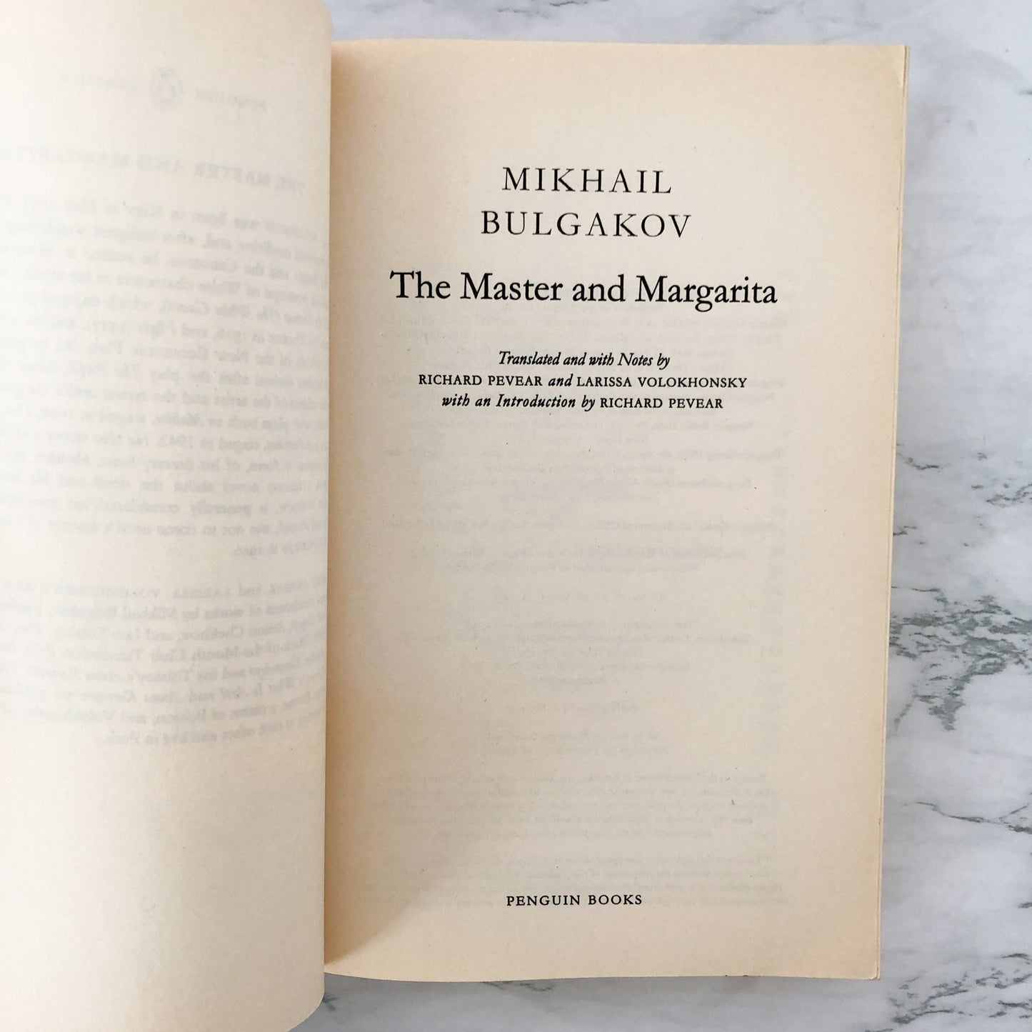 The Master and Margarita by Mikhail Bulgakov [PENGUIN CLASSICS PAPERBACK] 2001