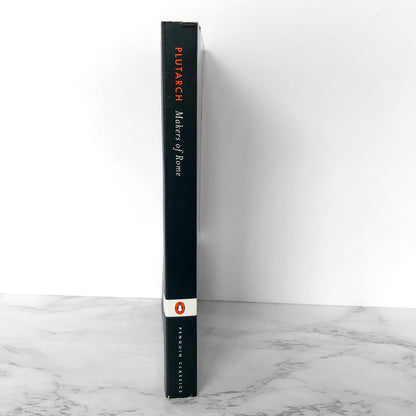 Makers of Rome by Plutarch [PENGUIN CLASSICS PAPERBACK]