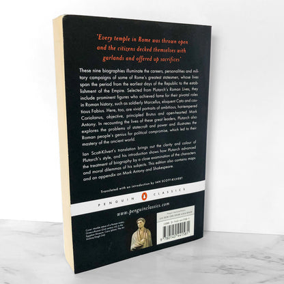 Makers of Rome by Plutarch [PENGUIN CLASSICS PAPERBACK]