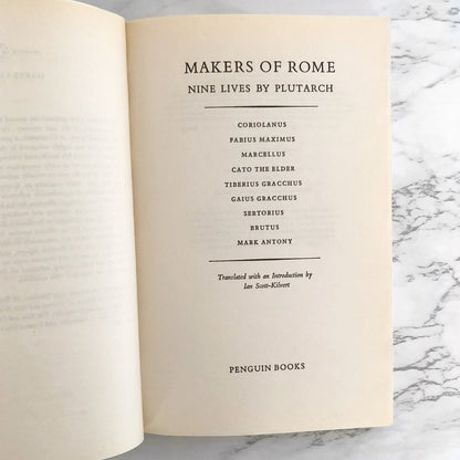 Makers of Rome by Plutarch [PENGUIN CLASSICS PAPERBACK]