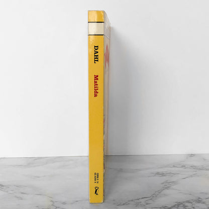 Matilda by Roald Dahl [FIRST PAPERBACK PRINTING] 1990