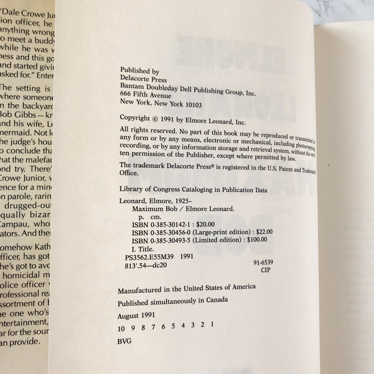 Maximum Bob by Elmore Leonard [FIRST EDITION / FIRST PRINTING] - Bookshop Apocalypse